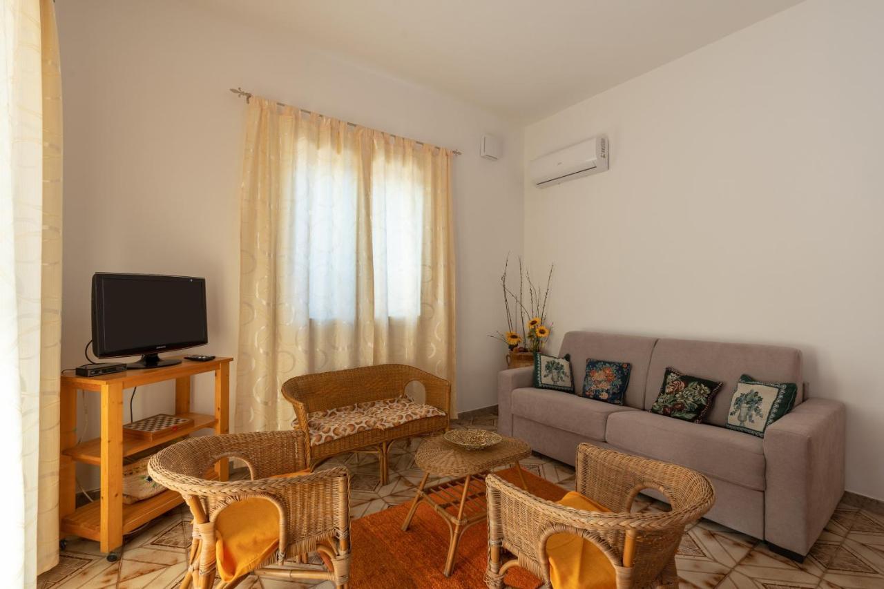 Casa Vacanze Calatijuncu Партинико Экстерьер фото