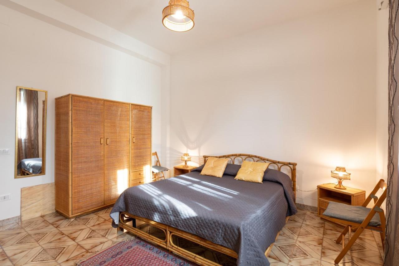 Casa Vacanze Calatijuncu Партинико Экстерьер фото